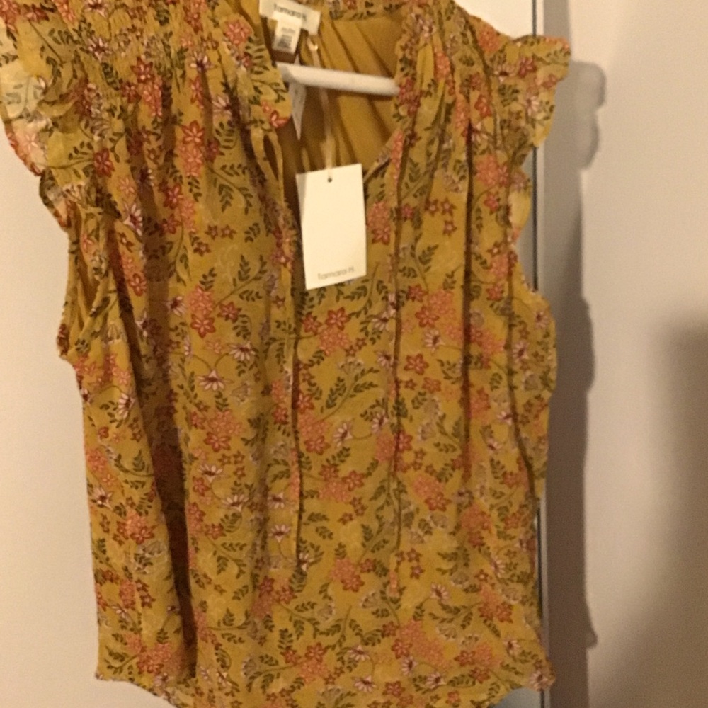 Topshop Yellow Floral Blouse
New without barcode